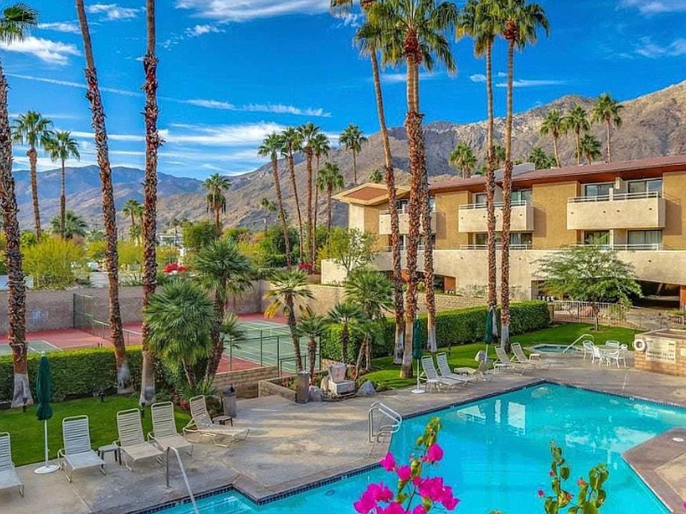 Biarritz Palm Springs