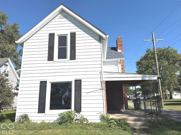 820 W 9th St, Rushville, IN 46173