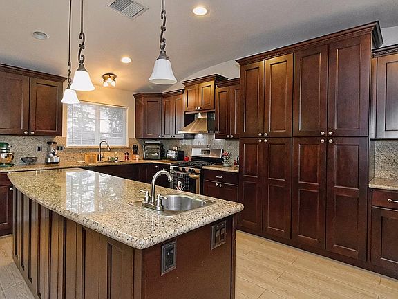 2nd image of 20664 Iroquois Ct