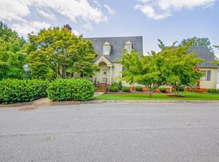 200 Saint James Pl, Lynchburg, VA 24503