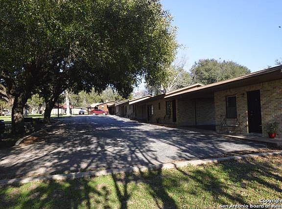 2nd image of 1016 N Ave E