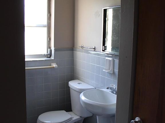 5th image of 2316 Indian Mound Ave APT 2