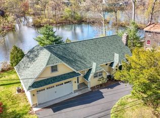 41 Lakewood Dr, Mountain Lakes Boro, NJ 07046
