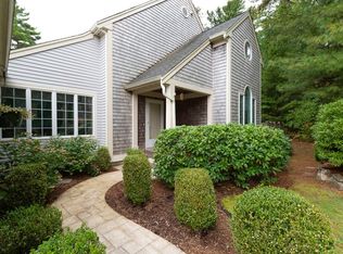 12 Green Ivy Ln #12, Mashpee, MA 02649