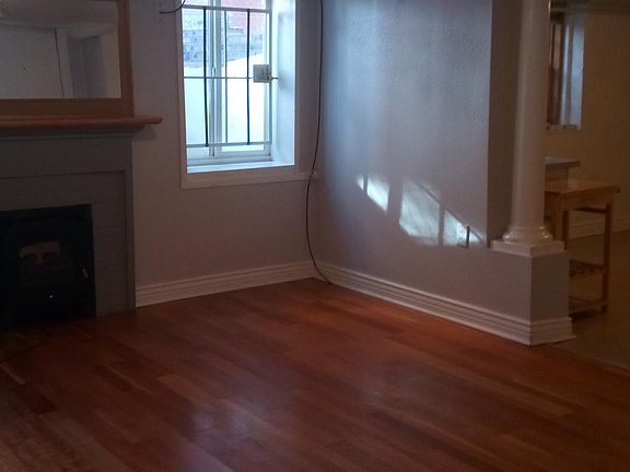 4th image of 1560 N Vine St