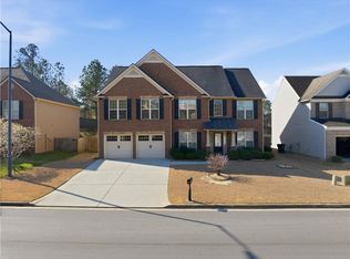 316 Caledonian Cir, Dallas, GA 30132