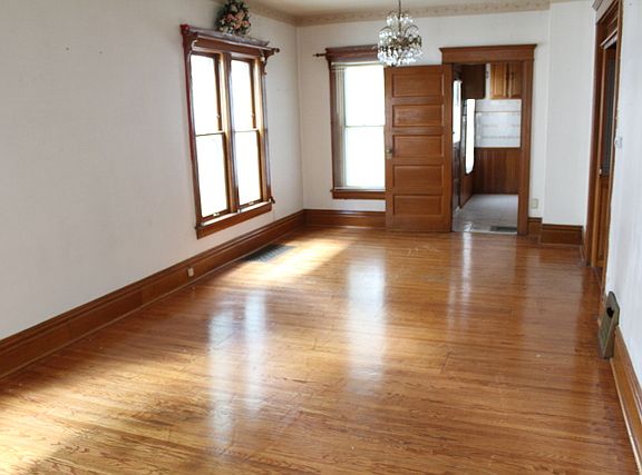 4th image of 419 S Lasalle St