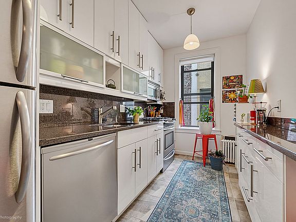 4th image of 41-42 42nd St #6A
