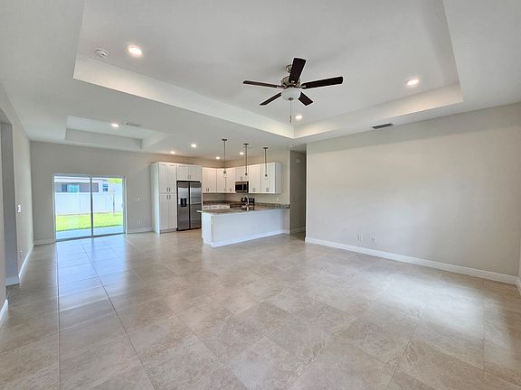 4th image of 3231 La Goy St