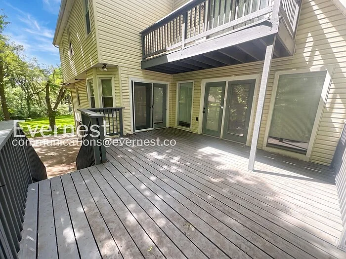 9805 N Wayne Ave — Photo 40