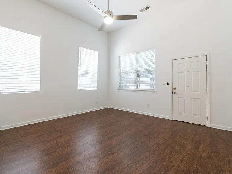 1528 Ralph David Abernathy Blvd SW #B104 — Photo 9