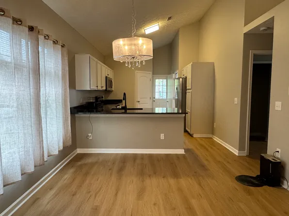 133 Holly Hock Ln #1, Lewis Center, OH 43035