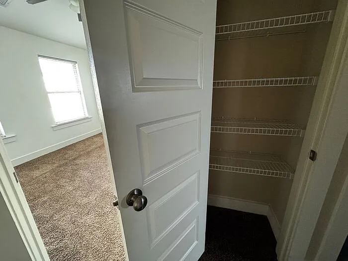 7605 Ashor Dr NW — Photo 25
