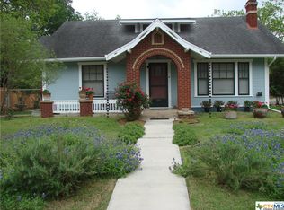 753 Elm St, Seguin, TX 78155