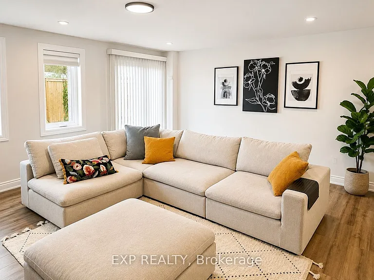 77 Hollybrook Trl — Photo 9