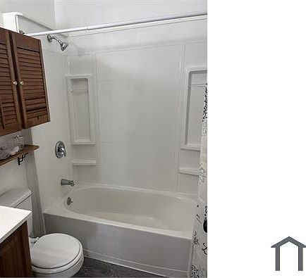 3rd image of 130 Hermitage Ct APT 1