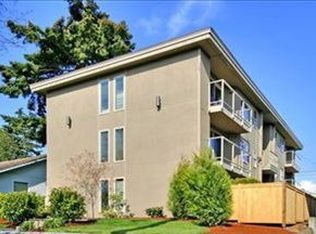 4050 California Ave SW APT 201, Seattle, WA 98116