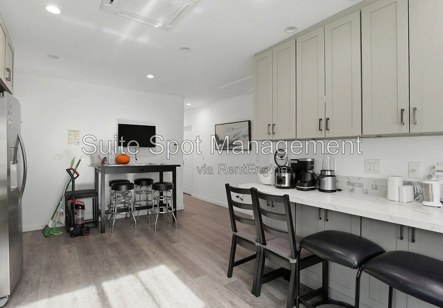 1 bed, 1.0 bath, 150 sqft, $2,195 — Photo 3