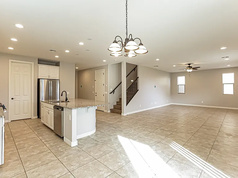 4819 W Saint Anne Ave — Photo 6