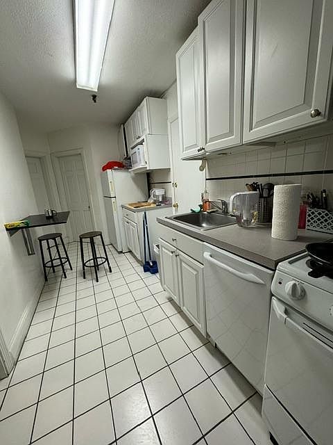 1st image of 51 Westland Ave #8