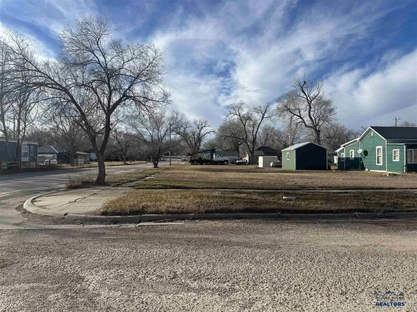 510 3rd Ave, Edgemont, SD 57735