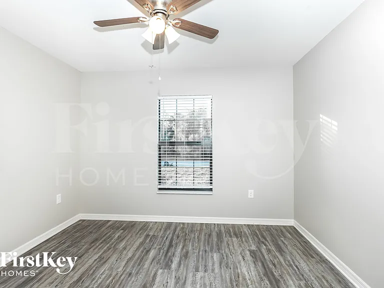 4625 Dragon St — Photo 13