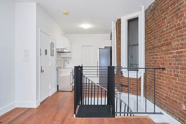 Rented by Living New York | media 13