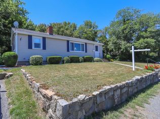6 Riverview Rd, Gloucester, MA 01930