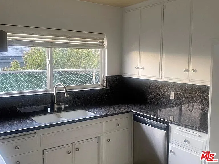 11318 Dona Lisa Dr — Photo 18