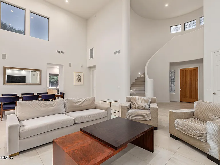 7479 E Sunnyvale Dr — Photo 3