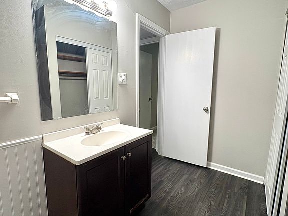 4th image of 9900 Merioneth Dr APT 5