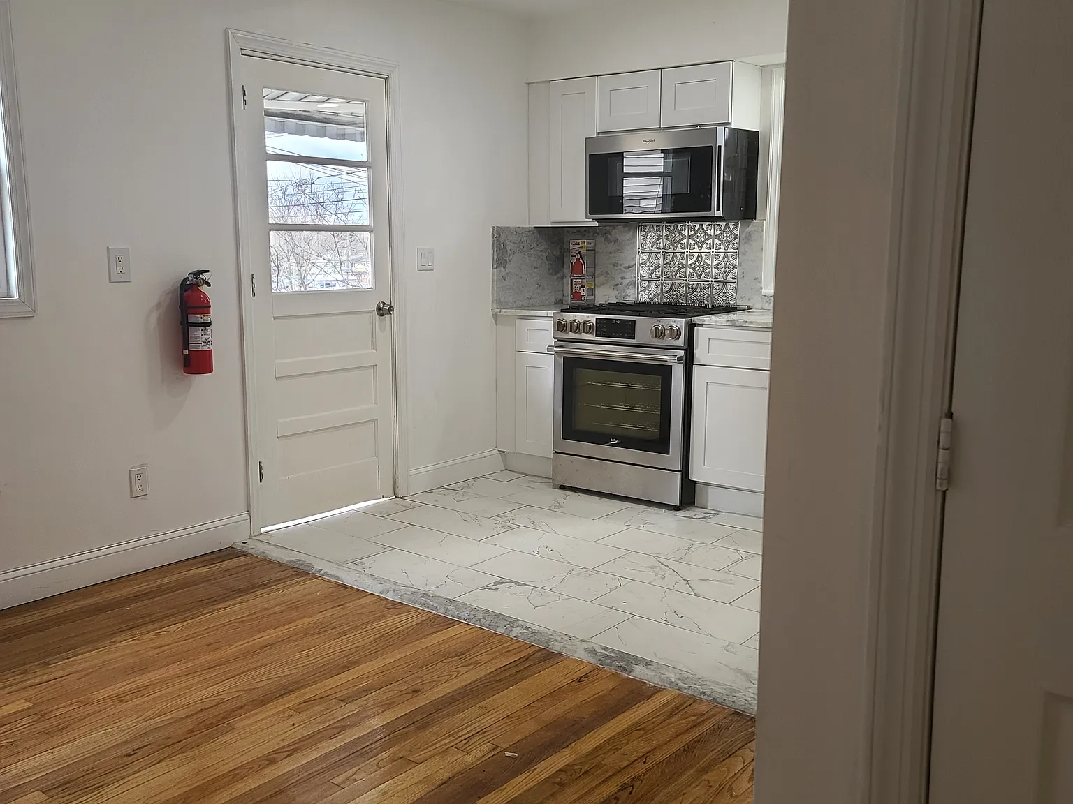 4 bed, $3,500 — Photo 2
