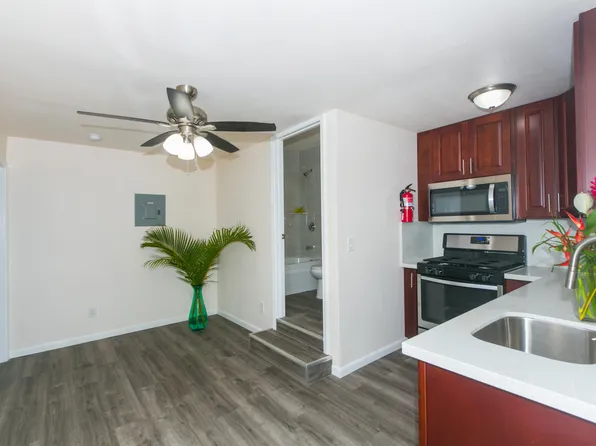 94-1081 Lumihoahu St, Waipahu, HI 96797