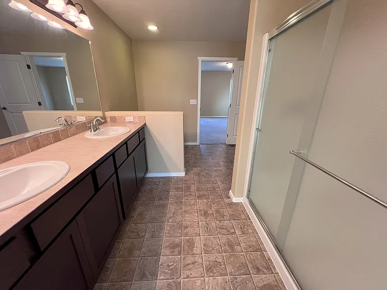4605 W Magrath Dr — Photo 57