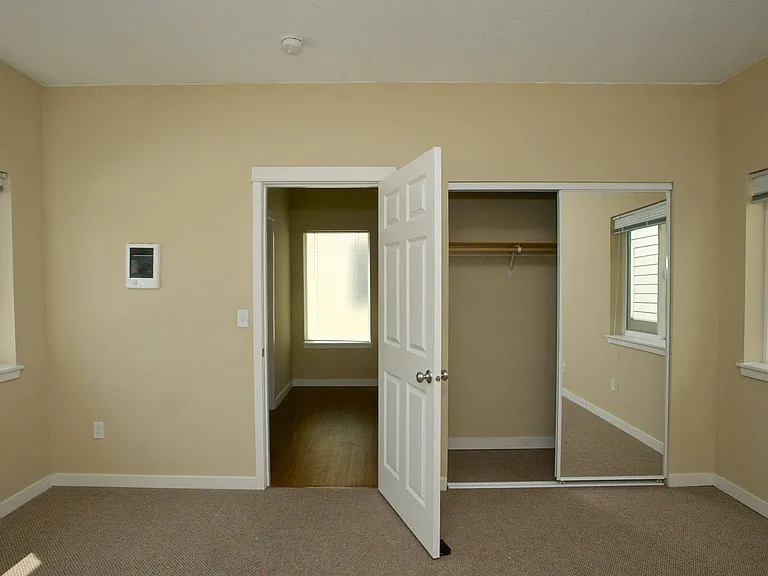 1354 High St #4 - 3rd Floor Bedroom 1354 High St #4 - 3rd Floor Bedroom