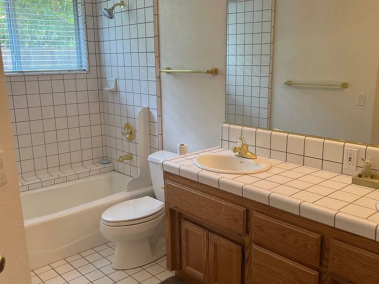 120 Heaton Ct — Photo 21