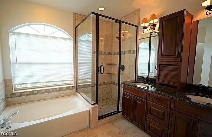 807 Bluegrass Ln — Photo 10