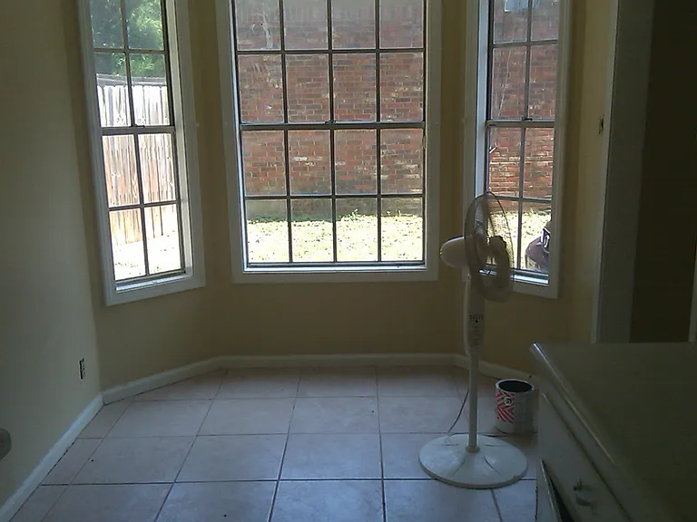 New Tile in kitchen and breakfast area