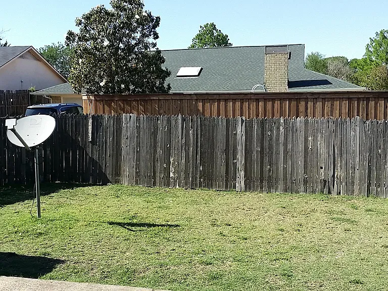 2115 Blossom Ln — Photo 31