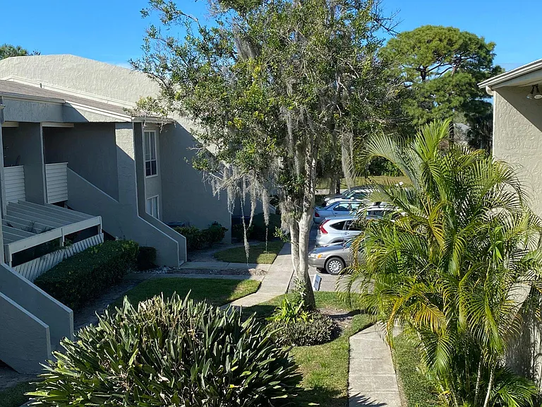 408 Windrush Bay Dr — Photo 30