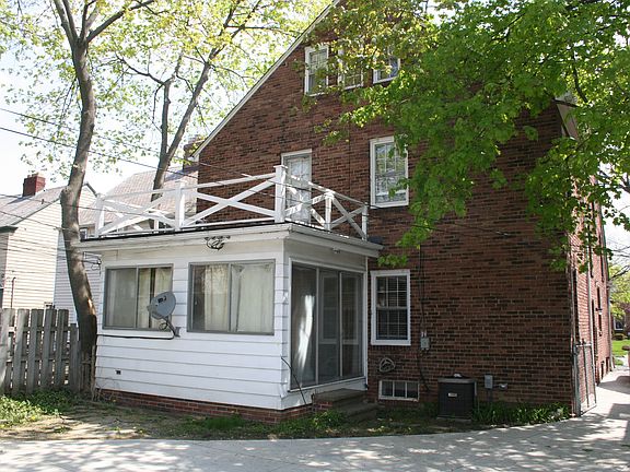 Enclosed porch