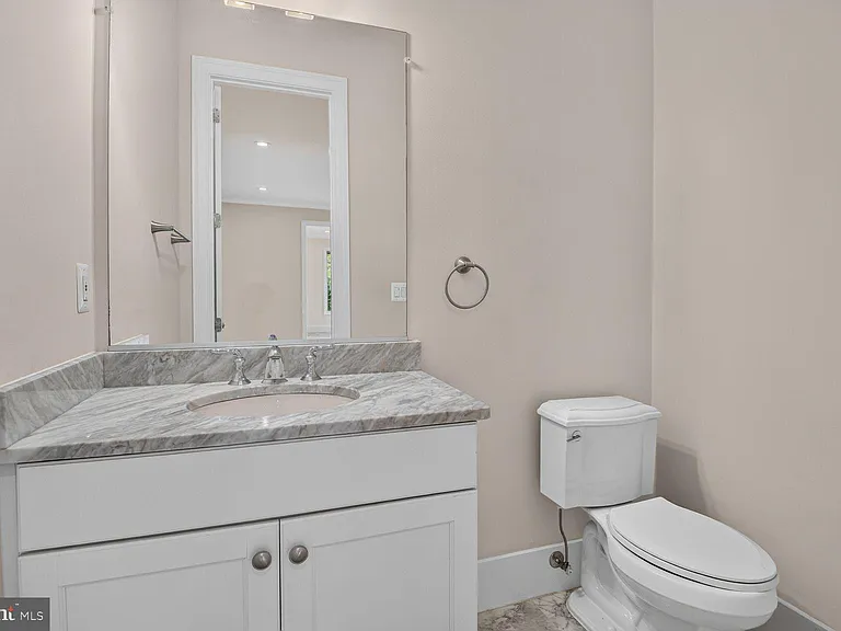 13828 Travilah Rd — Photo 26