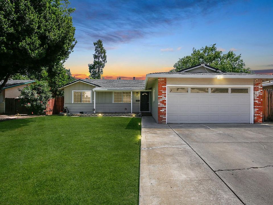 1st image of 125 Marin Pl