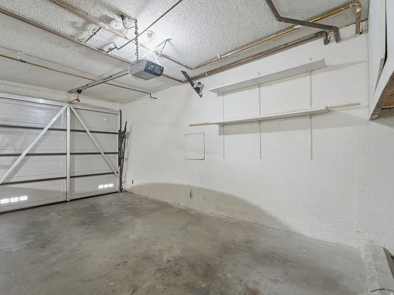 621 California Ave #2 — Photo 16