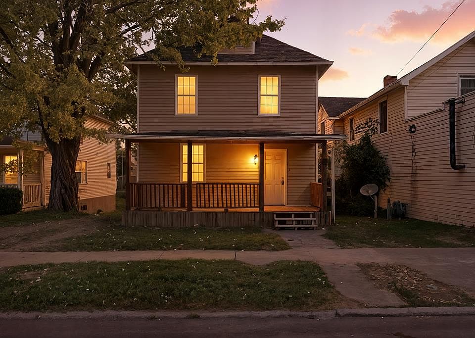 1st image of 271 E 1st St