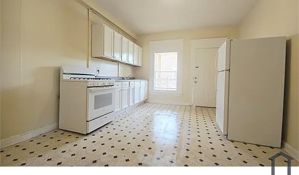 1 bed, 660 sqft, $875 — Photo 1