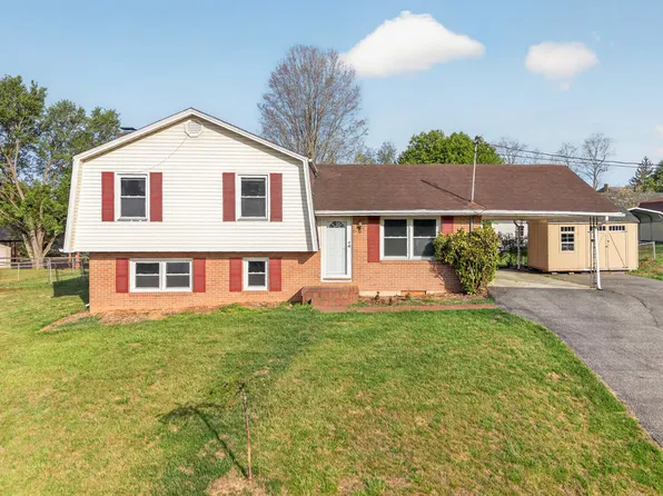 80 Meadow Dr, Christiansburg, VA 24073