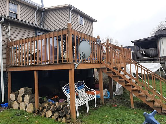 4th image of 144 Wayt St