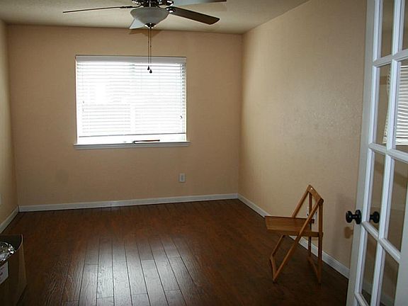 Lovely Study could be an additional bedroom if necessary