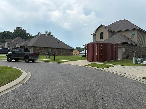 5th image of 2251 Windridge Ave